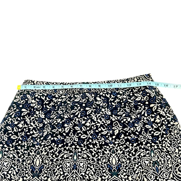 H&M Floral Multicolor Jacquard Faux Wrap Asymmetrical Hem Mini Skirt, Size 8 - Picture 9 of 14